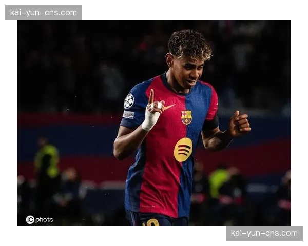 罗马诺:巴萨与16岁天才中场达维奇的续约谈判进入最后阶段